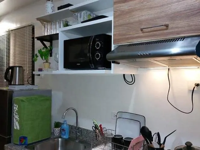 Private Room/hotel Type @ Spring Residences